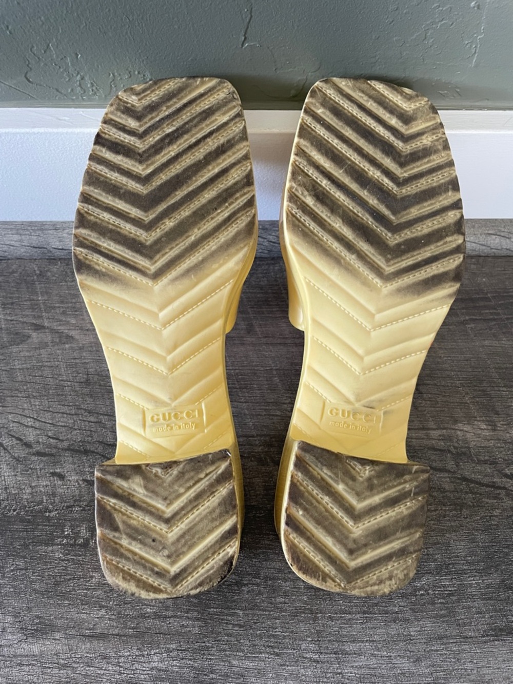Gucci Yellow Heeled Slide Mules 🐣 - Picture 13 of 16